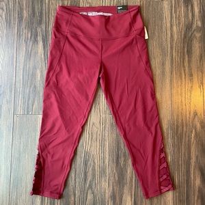 Victoria Sport Knockout Leggings